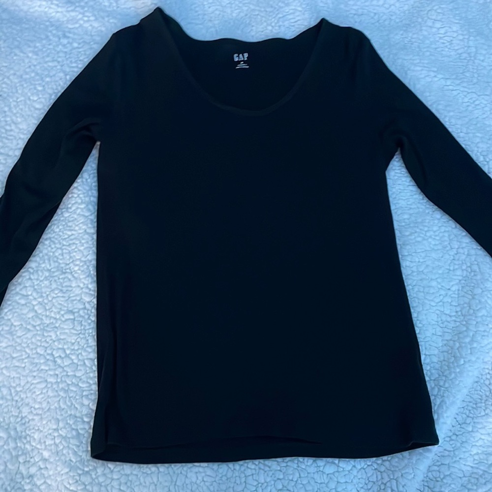 GAP black long sleeve